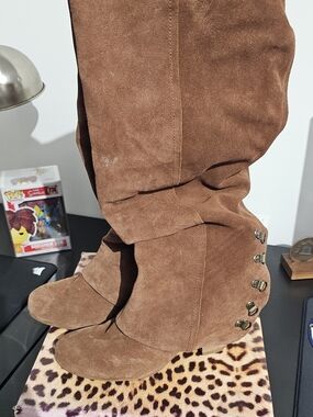 Vintage Naughty Monkey Suede Size 10